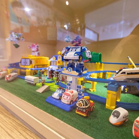 Fun Kids B&B Hualien City Exterior foto