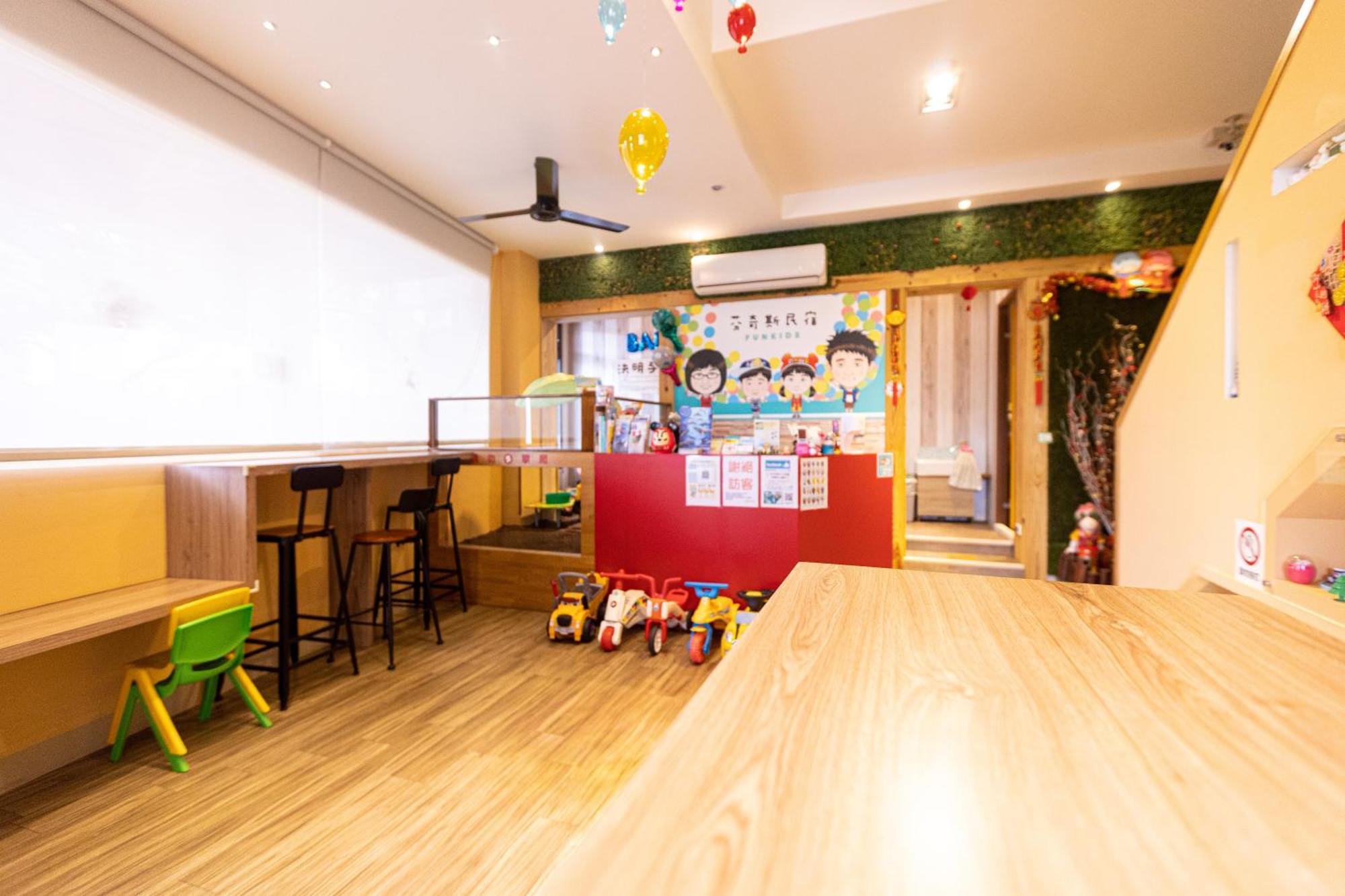 Fun Kids B&B Hualien City Exterior foto