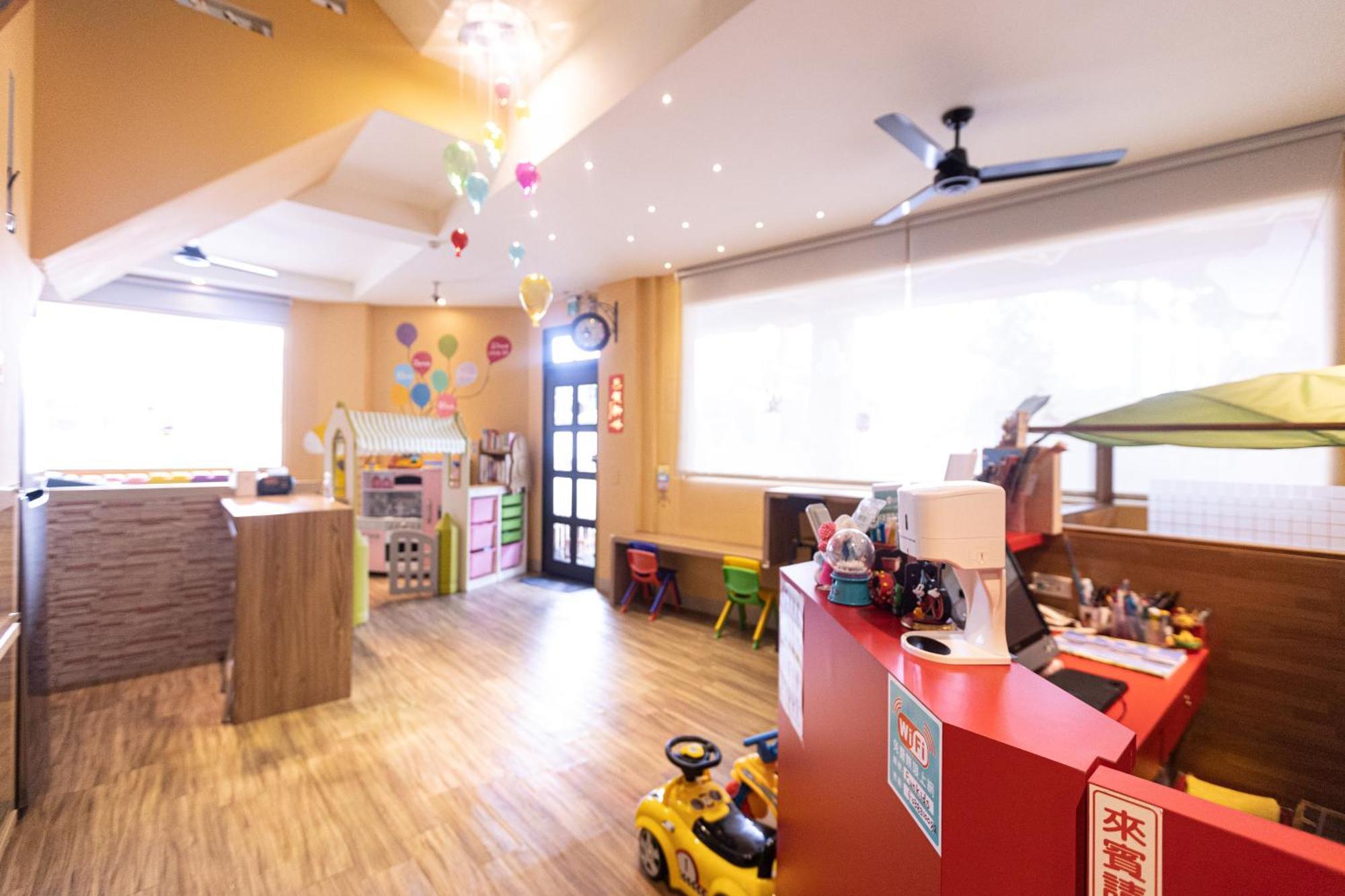 Fun Kids B&B Hualien City Exterior foto